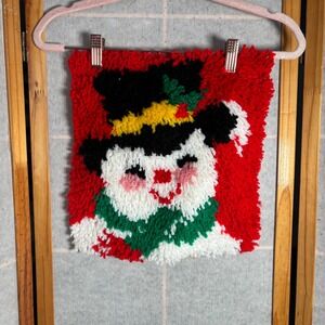 Vintage Snowman Latch Hook Wall Hanging Christmas Decor Pillow Winter Retro